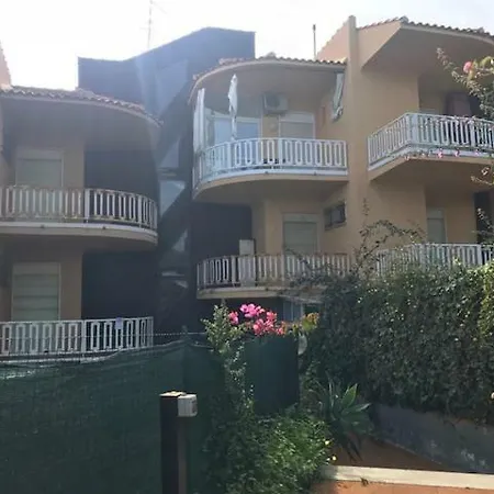 Romantico Loft Acitrezza 別荘 アーチトレッツァ